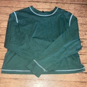 cropped loose long sleeve shirt